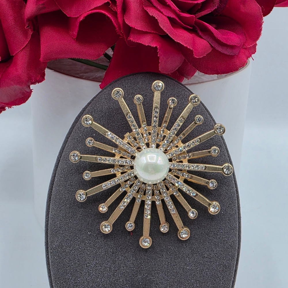 Gold Tone Sunburst Starburst Faux Pearl Rhinestone Brooch Pin Vintage Mid Centry